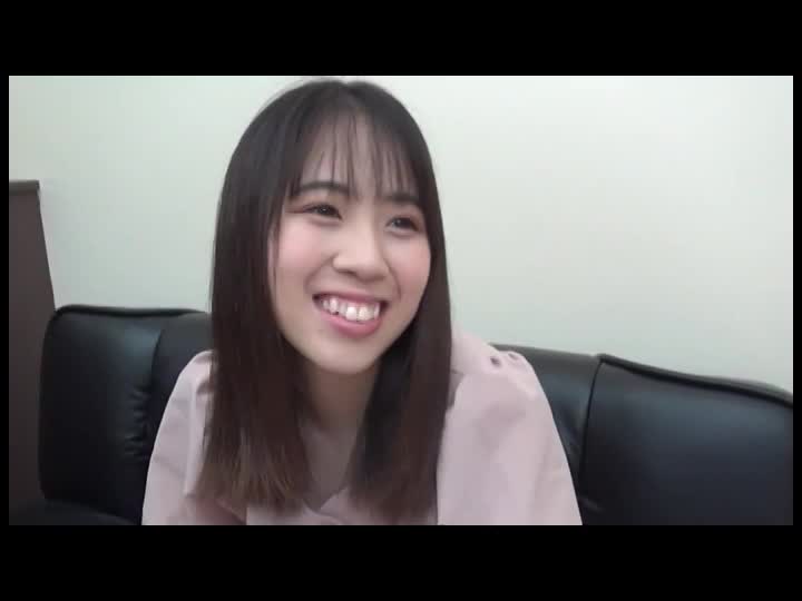 素人 出演「初めて尽くしの現役JDのオマンコに記念すべき初生発射」